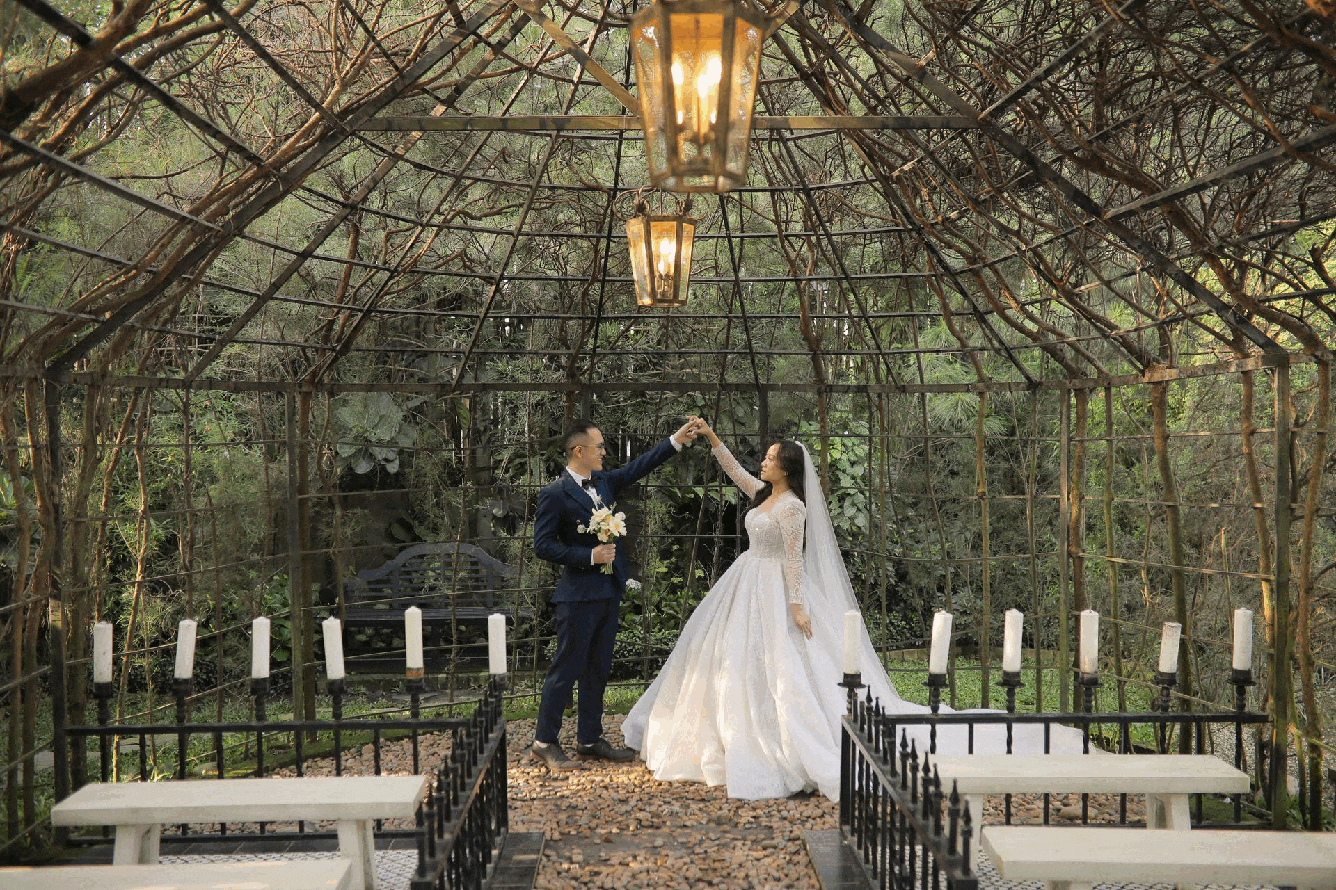 Vi and Trung portrait